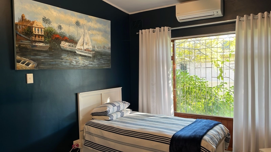  Bedroom Property for Sale in Cravenby Western Cape